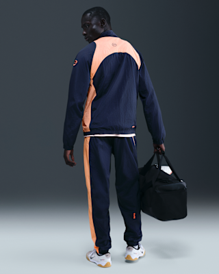 F.C. Barcelona Men's Nike Football Total 90 Football Tracksuit